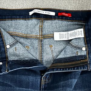 Nice skinny jeans. In good condition.